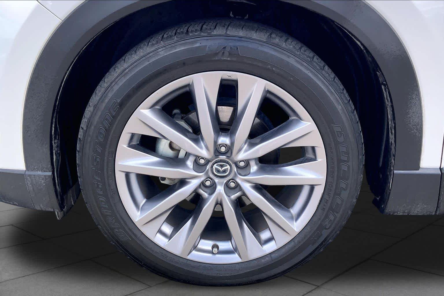 Used 2023 Snowflake White Pearl Mica Mazda Grand Touring image 11