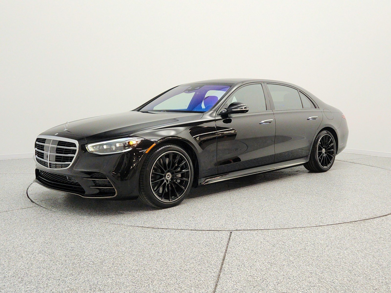 2024 Mercedes-Benz S-Class S 580e 4MATIC's photo