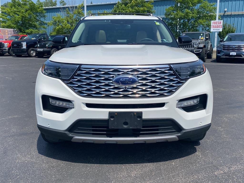 Used 2022 Star White Metallic Tri-Coat Ford Platinum image 6