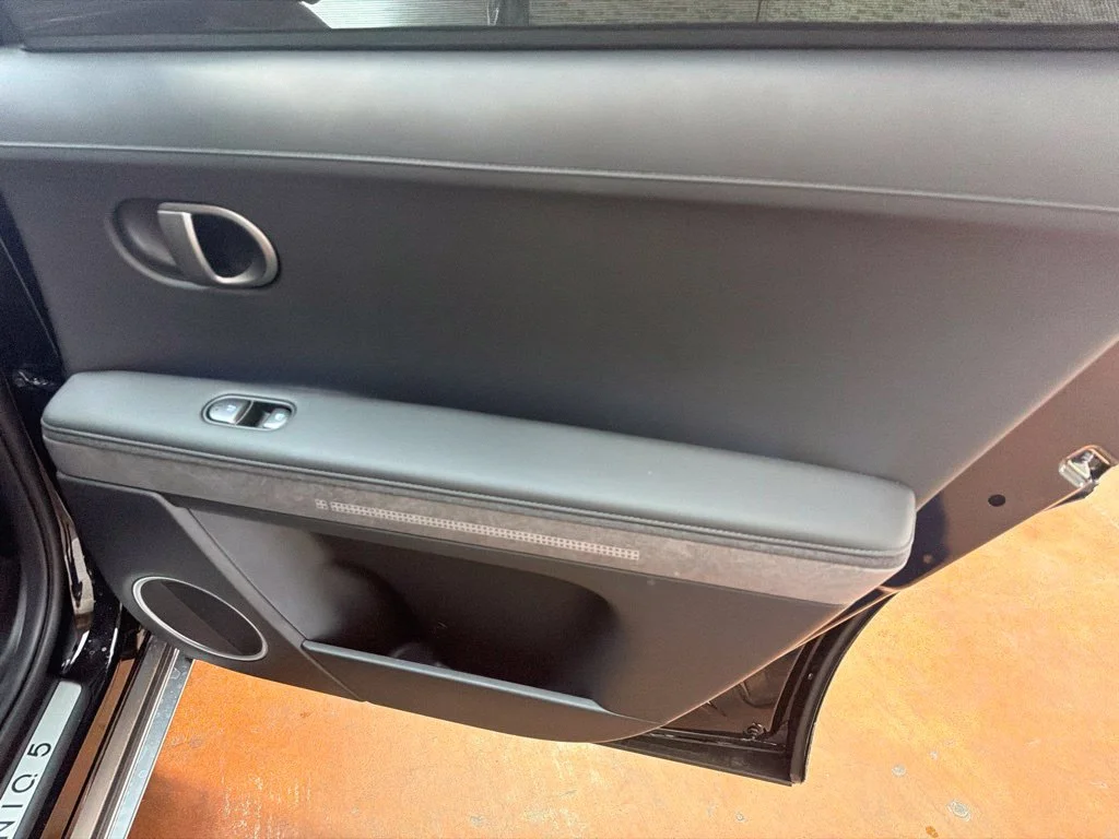 New 2027 Abyss Black Hyundai Limited image 13