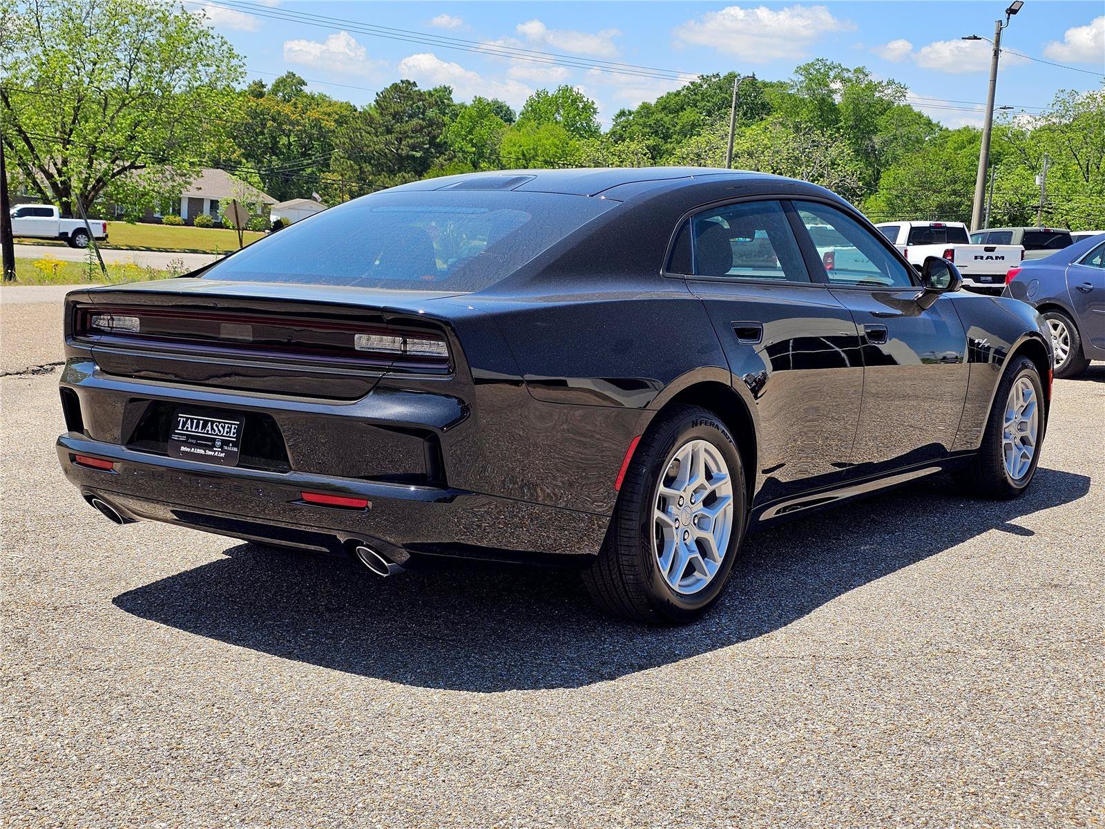New 2026 Diamond Black Crystal Pearlcoat Dodge R/T image 8