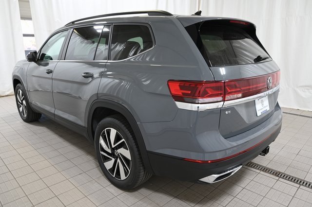 2026 Volkswagen Atlas SE Technology photo 2