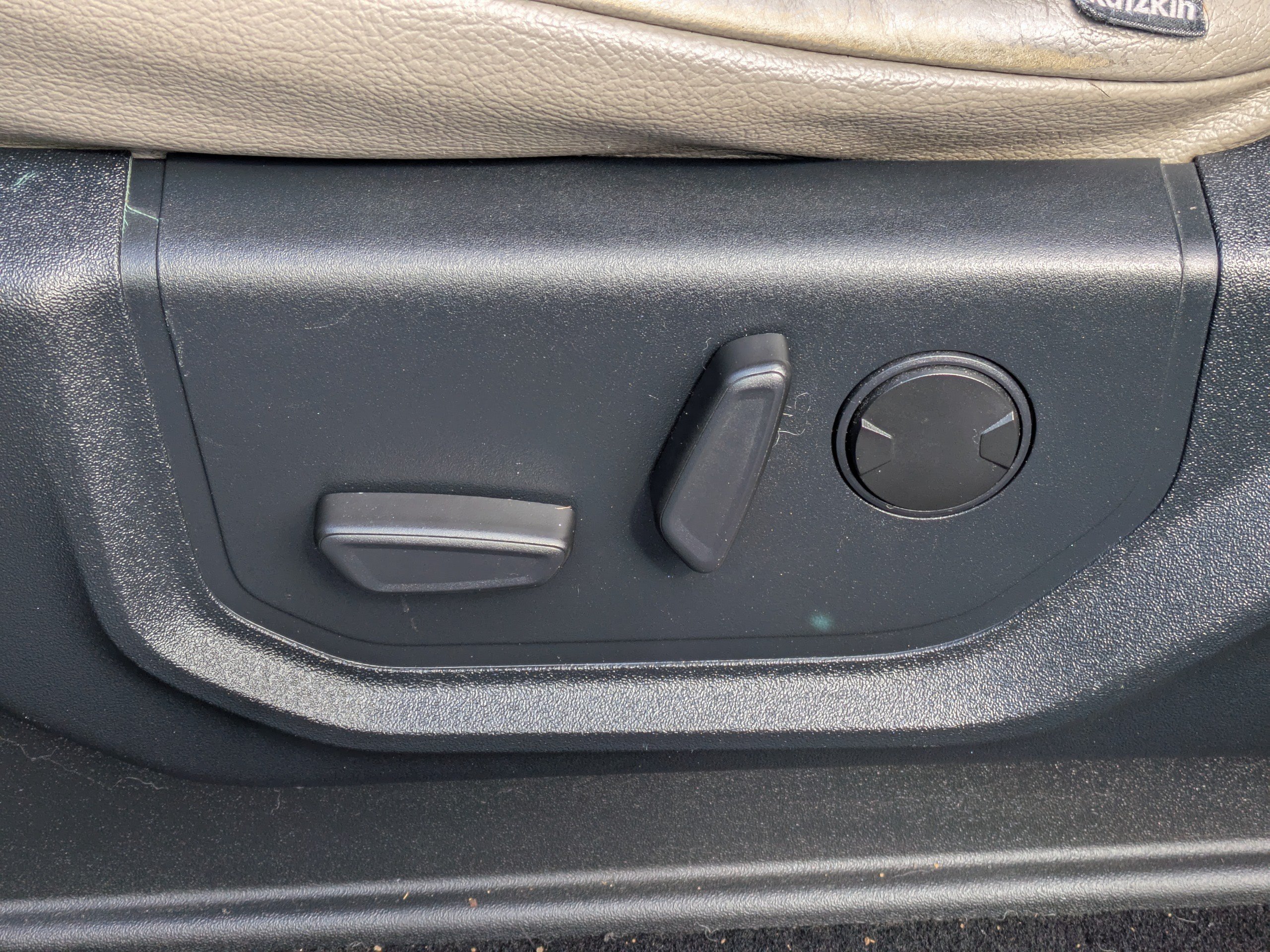Used 2019 Blue Jeans Metallic Ford XLT image 25