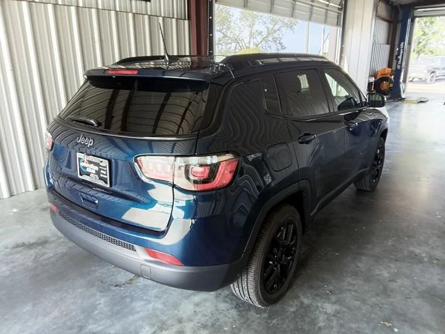 New 2026 Fathom Blue Pearl Coat Jeep Latitude image 11