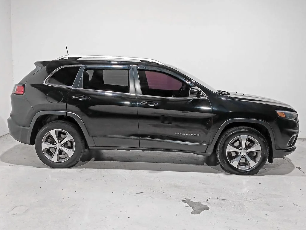 Used 2019 Black Jeep Limited image 8