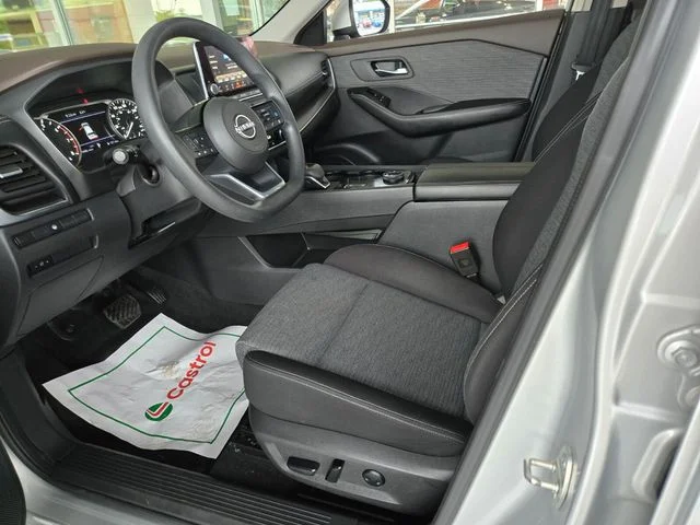 Used 2023 Silver Nissan SV image 11