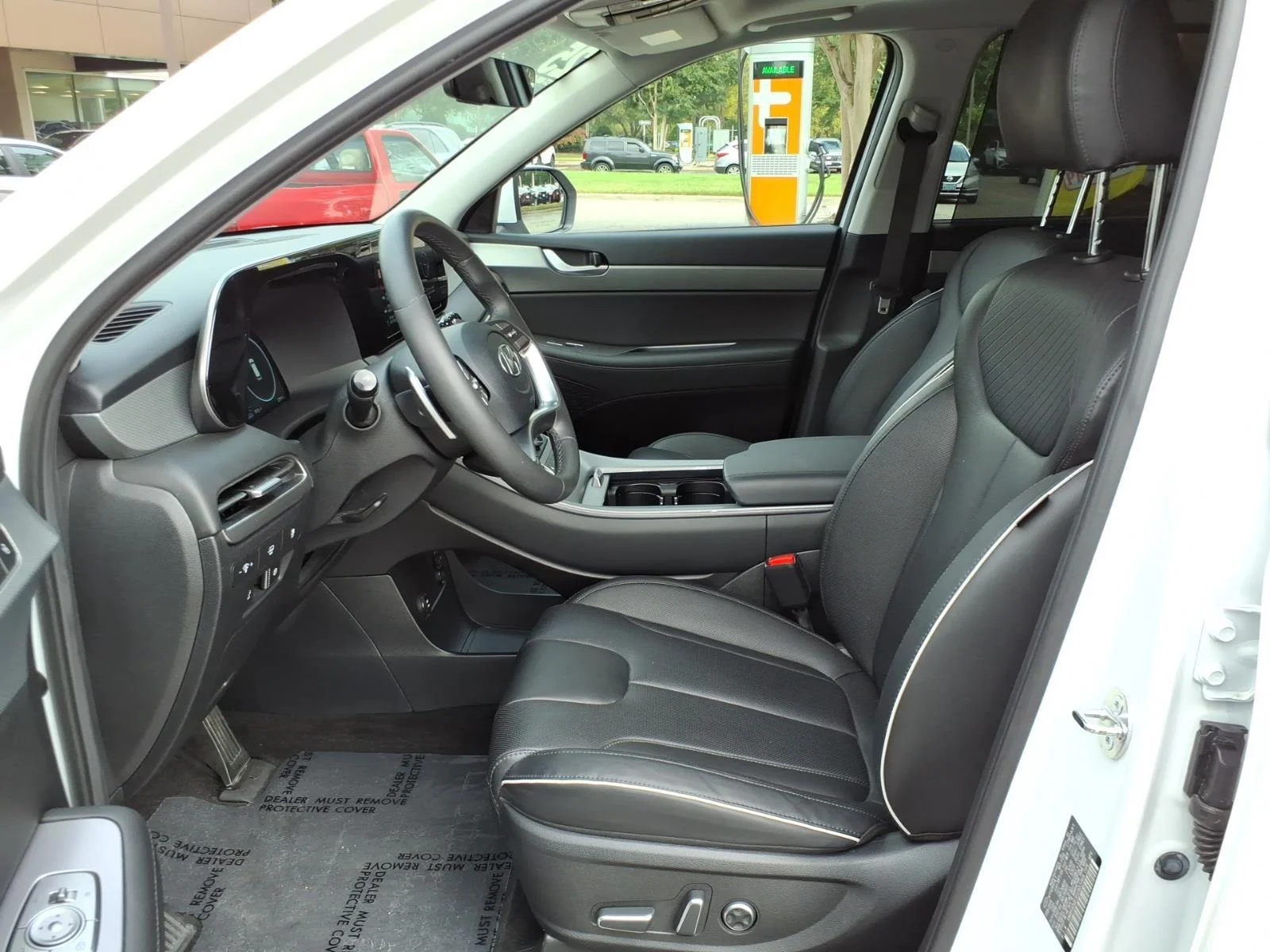 Used 2025 Hyper White Hyundai SEL Premium 7P image 12