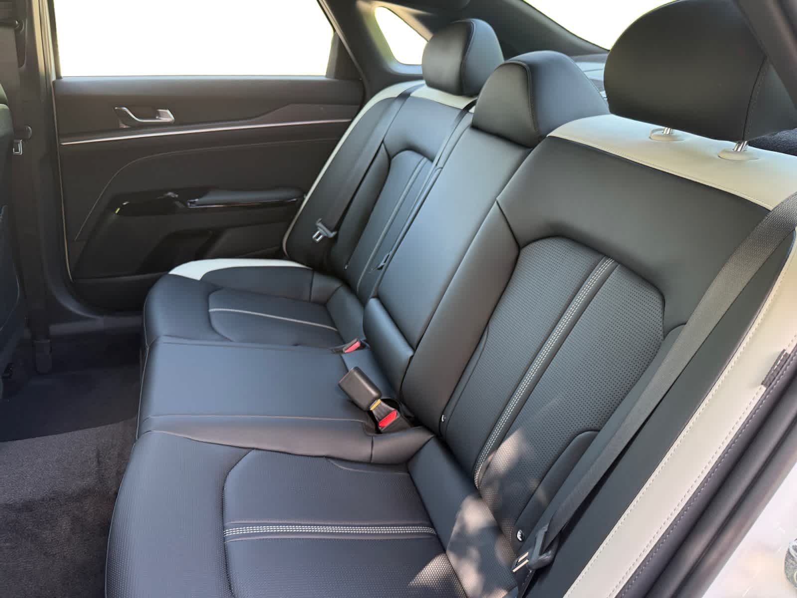 New 2026 Snow White Pearl Kia GT-Line AWD image 22