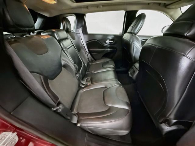 Used 2017 Red Jeep Trailhawk image 25