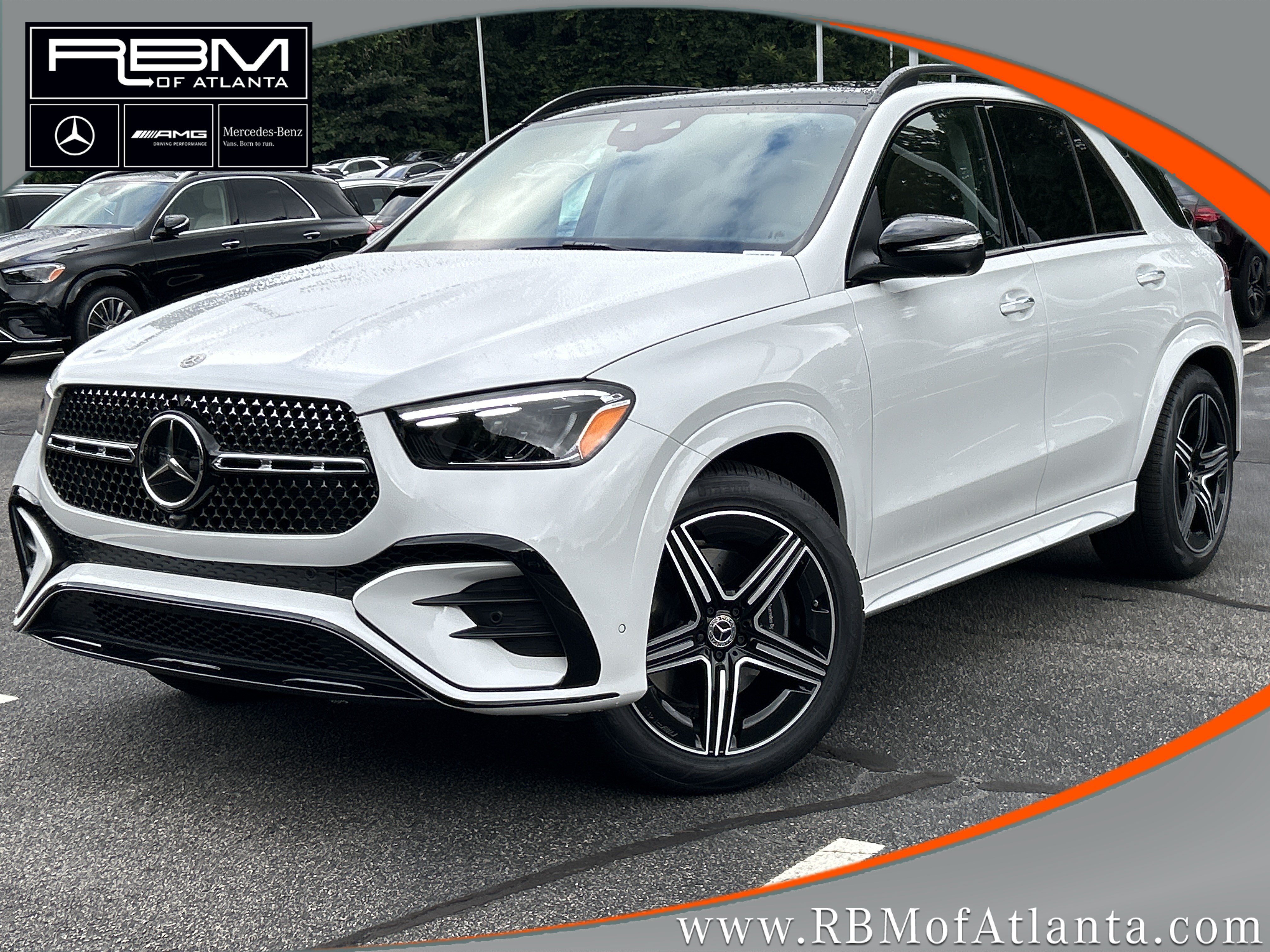 New 2026 MANUFAKTUR Moonlight White Metallic Mercedes-Benz GLE 450 4MATIC® SUV image 1