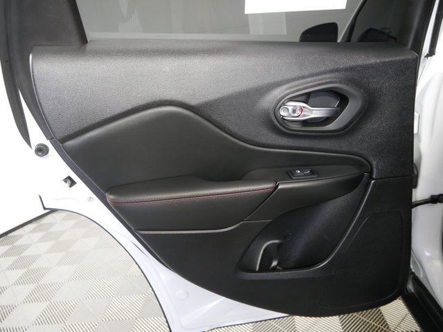 Used 2022 Bright White Clearcoat Jeep Trailhawk w/ Technology Pkg & Comfort Pkg image 11