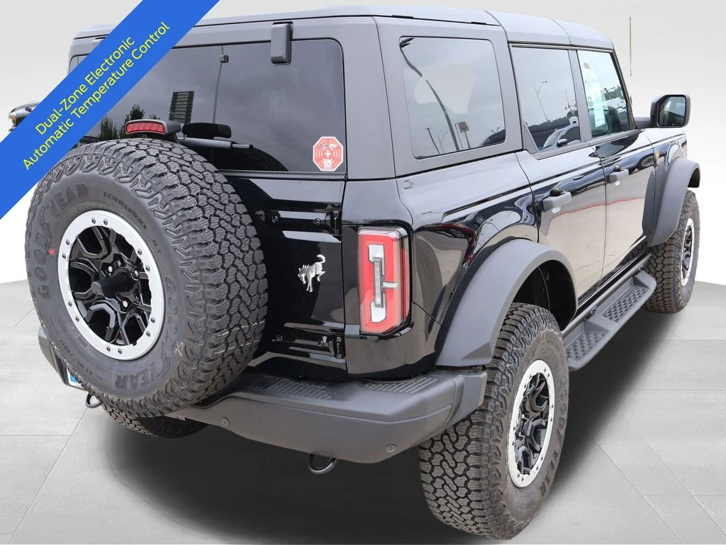 New 2026 Shadow Black Ford Badlands® image 5