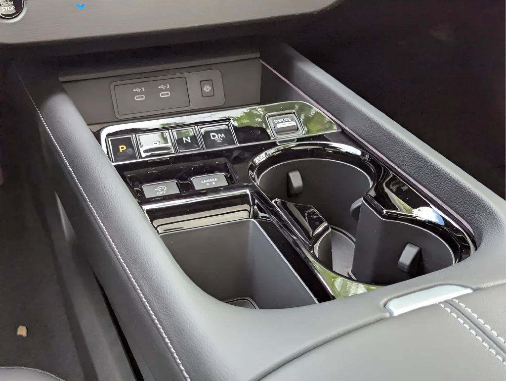 New 2026 White Nissan SL image 14