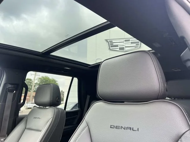 Used 2022 Cayenne Red Tintcoat GMC Denali image 9