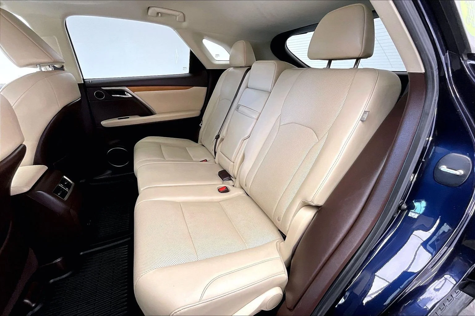 Used 2020 Nightfall Mica Lexus RX 450h image 19