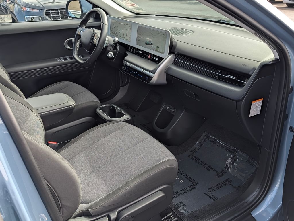 2024 Hyundai IONIQ 5 SE - Photo 9