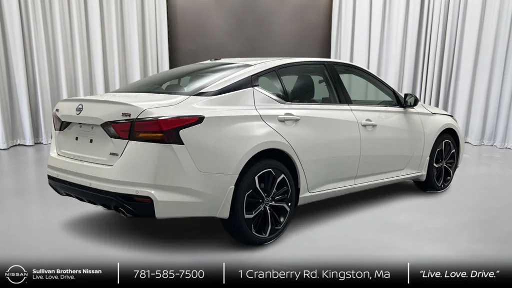 New 2026 White Nissan 2.5 SR image 5