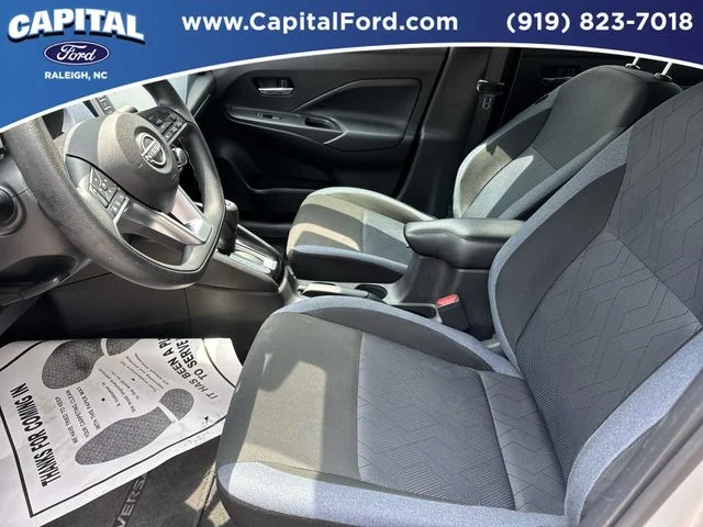 Used 2025 Silver Nissan 1.6 SV image 18
