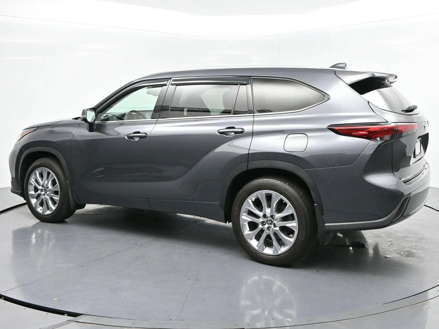Used 2021 Magnetic Gray Metallic Toyota Limited image 5