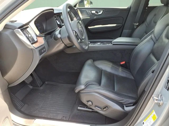 Used 2024 Gray Volvo Ultimate image 20