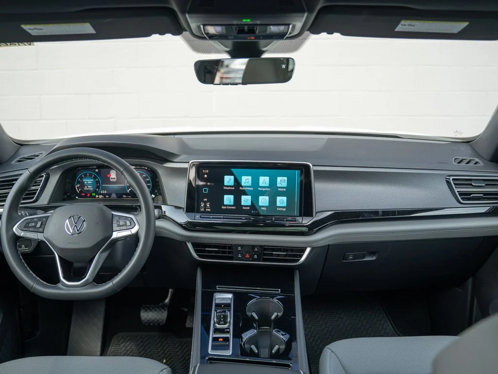 New 2026 White Volkswagen 2.0T SEL image 10