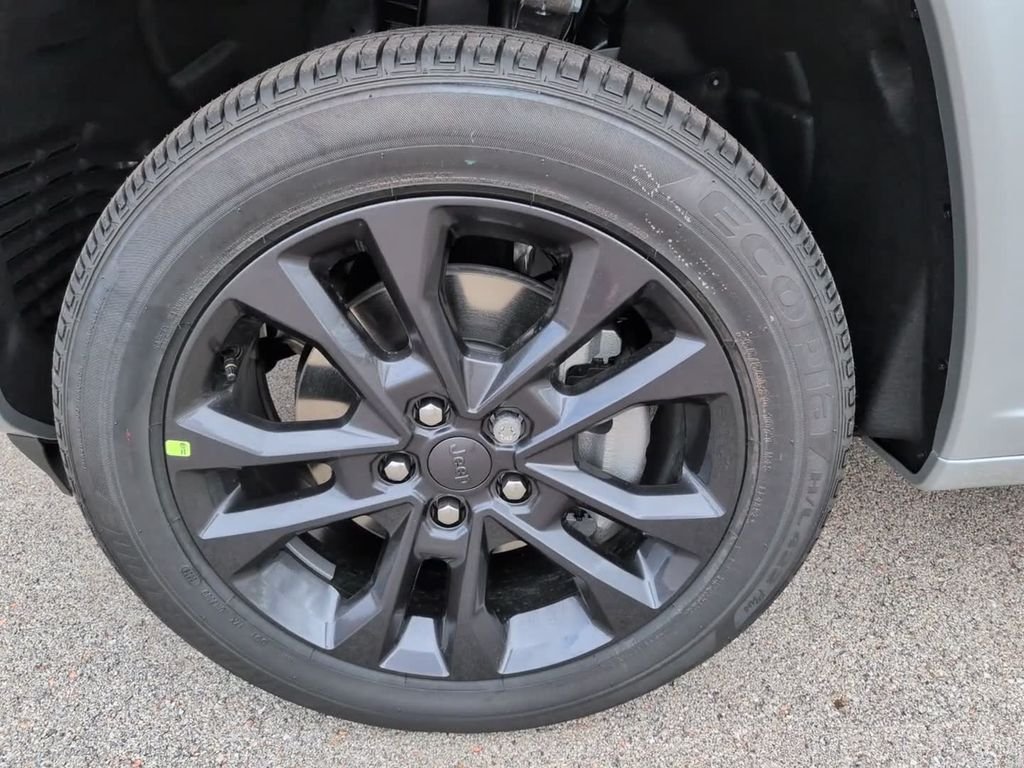 New 2026 Silver Jeep Limited Reserve image 11