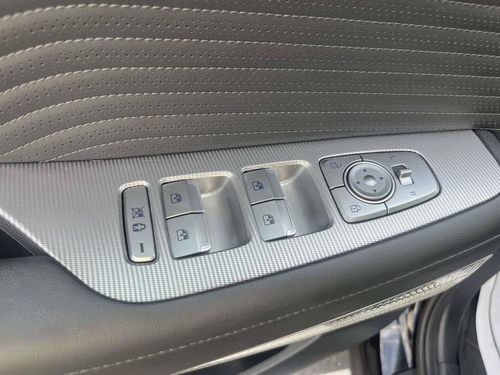 Used 2024 Black Hyundai Calligraphy image 15