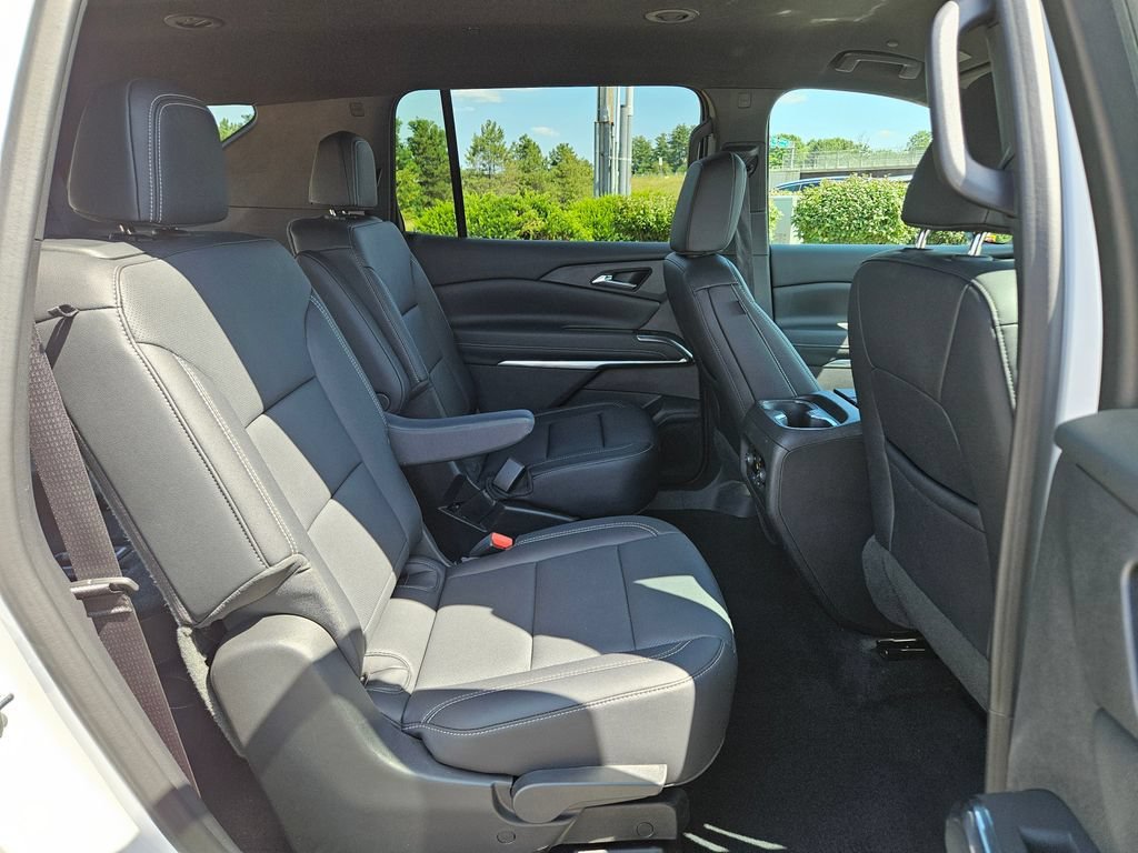 2026 Chevrolet Traverse LT - Photo 14