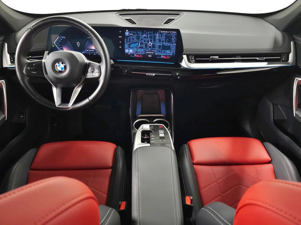 Used 2023 White BMW xDrive28i image 15