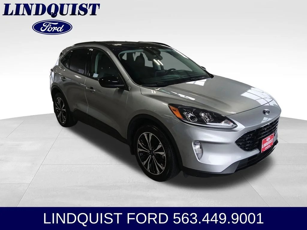 Used 2022 Silver Metallic Ford SEL image 7