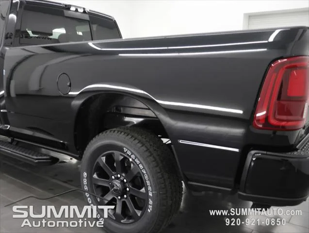 New 2026 Diamond Black Crystal Pearl-Coat Exterior Paint RAM BIG HORN image 34