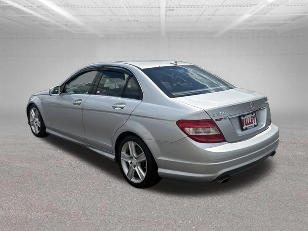 Used 2011 Silver Mercedes-Benz C 300 image 5