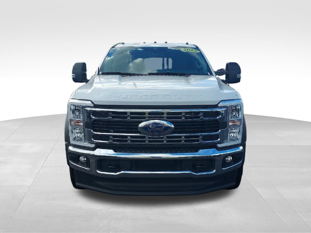 Used 2025 White Ford XL image 8