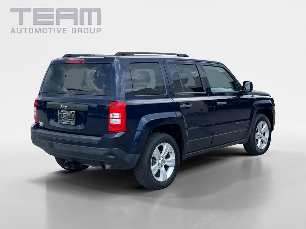 Used 2016 Blue Jeep Sport image 7