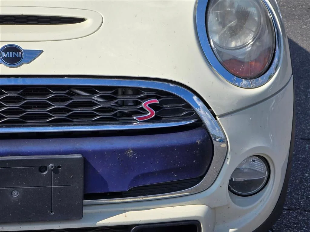 Used 2016 White MINI Base image 14