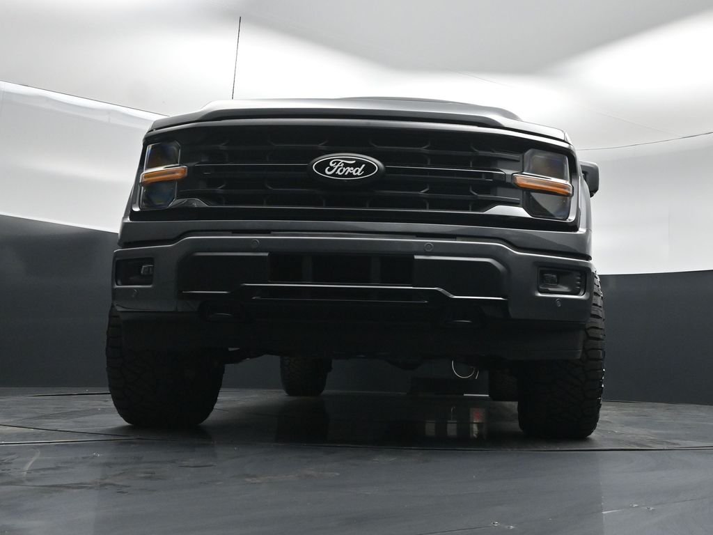 New 2026 Carbonized Gray Metallic Ford XLT image 39