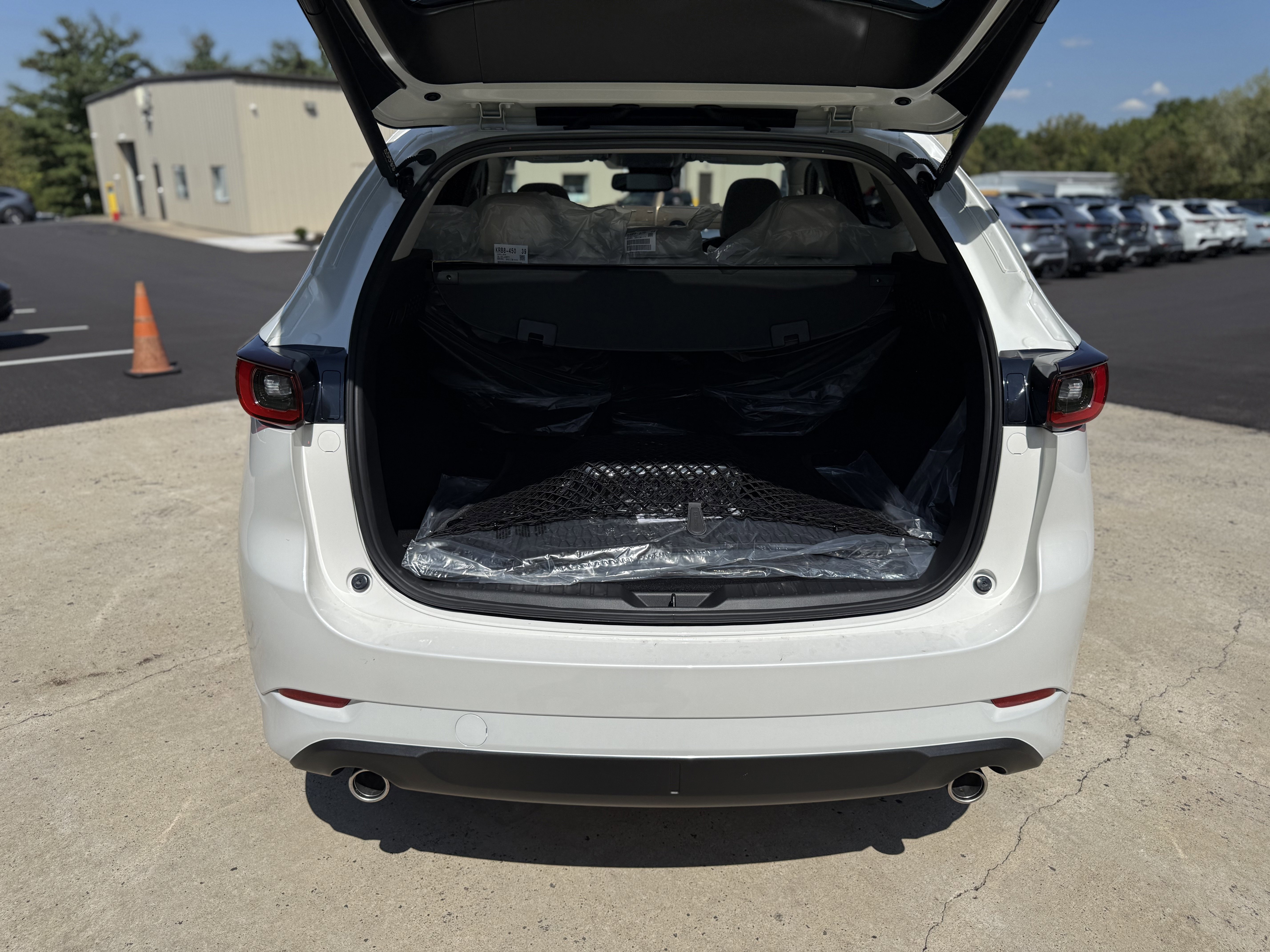 2025 Mazda CX-5 S Preferred package - Photo 14