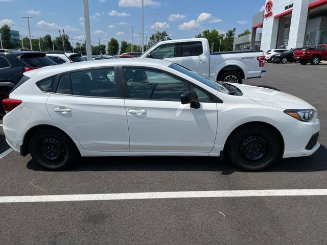 Used 2022 White Subaru Base image 5