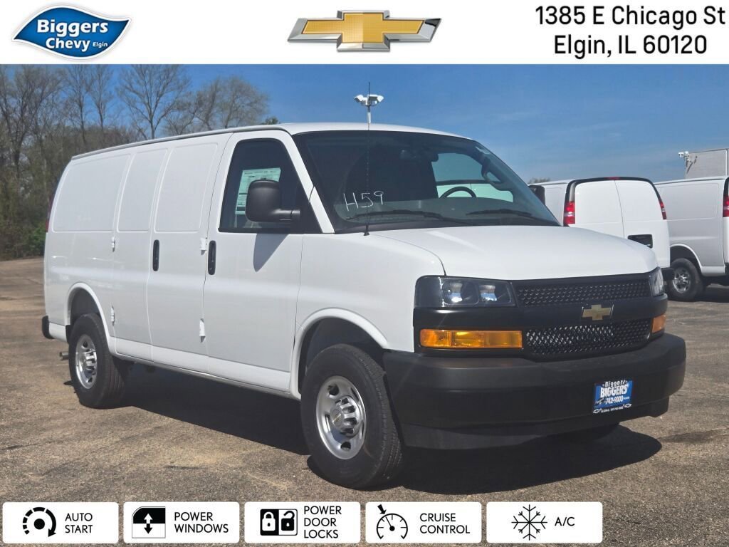 2026 Chevrolet Express 2500 Work Van HD's photo