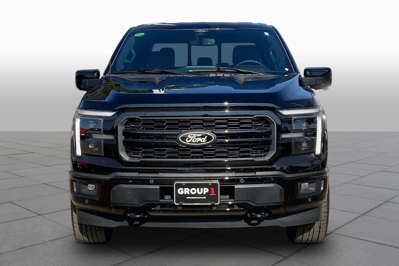 Used 2025 Agate Black Metallic Ford LARIAT image 4
