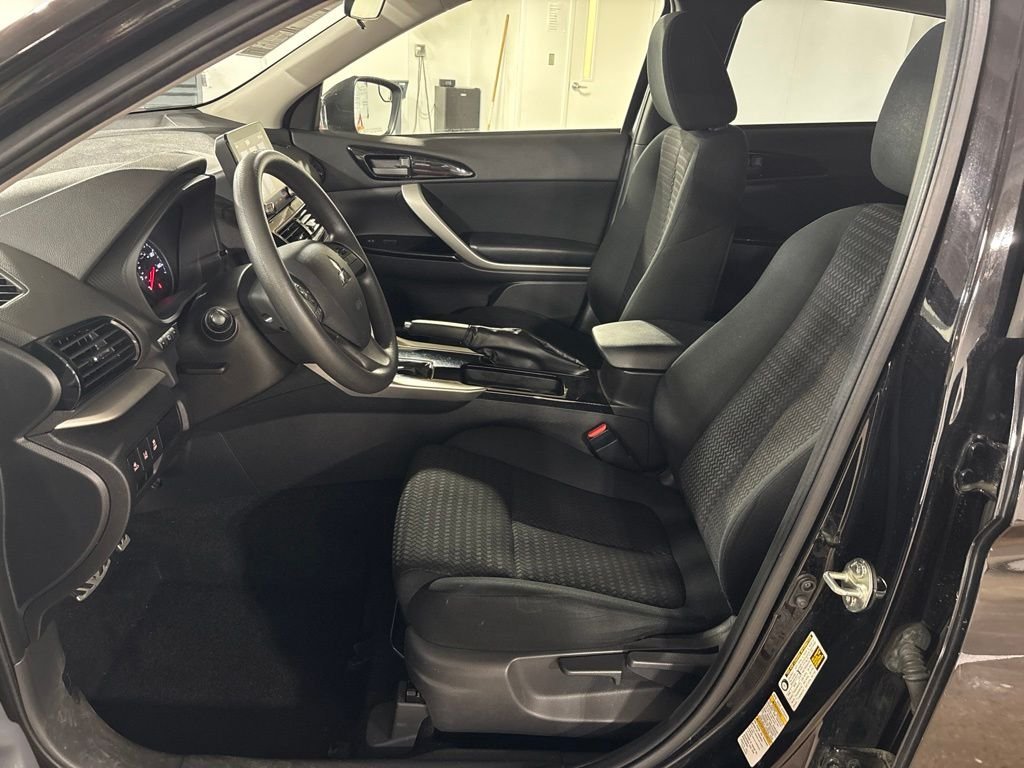 Used 2022 Black Mitsubishi LE image 24