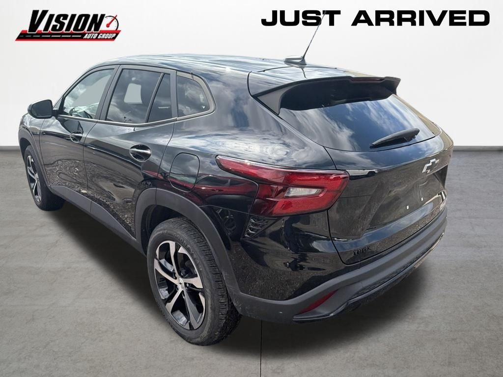 Used 2025 Black Chevrolet 1RS image 6