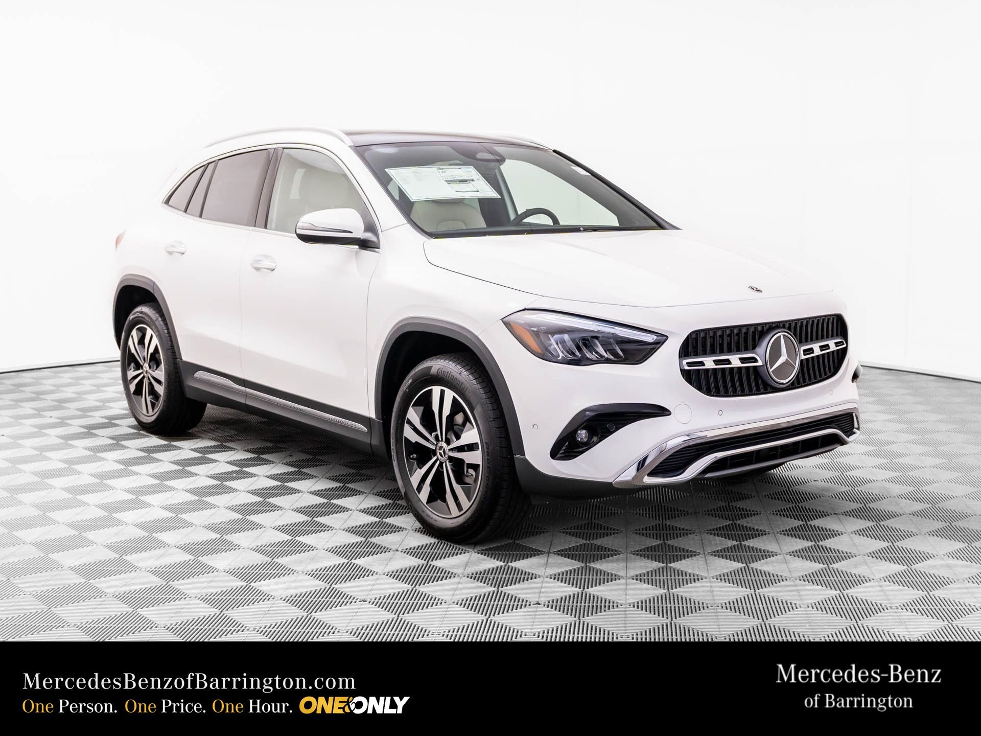 New 2026 Polar White Mercedes-Benz GLA 250 image 8