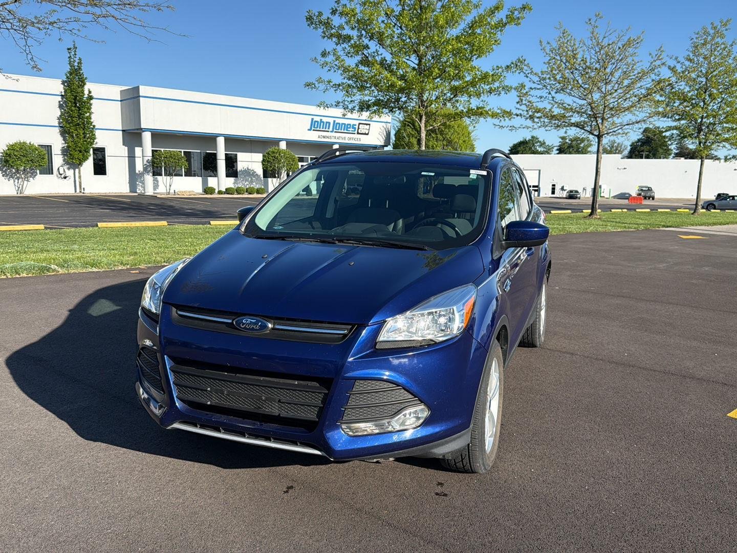 Used 2016 Ford Escape SE with VIN 1FMCU9GX4GUA37561 for sale in Salem, IN
