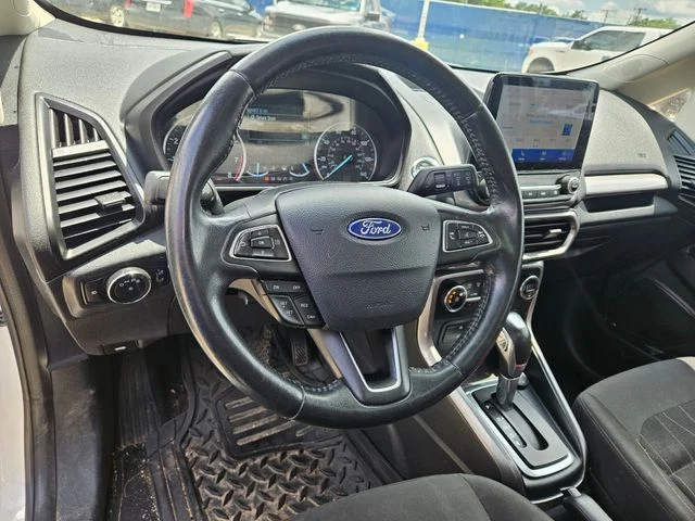 Used 2020 Diamond White Ford SE image 8