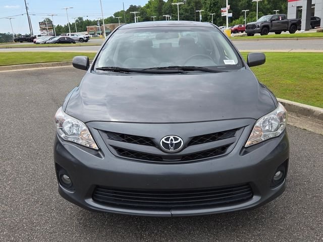 Used 2013 Gray Toyota L image 2