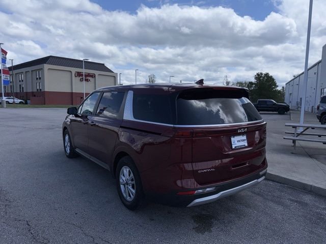 Used 2024 Red Kia LX image 7