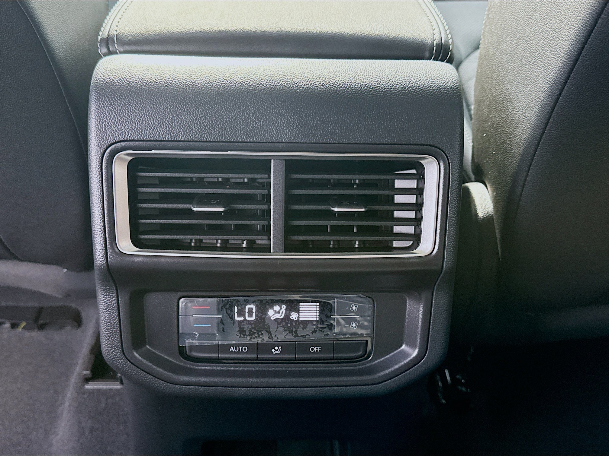 New 2026 Green Volkswagen 2.0T SE w/Technology image 19