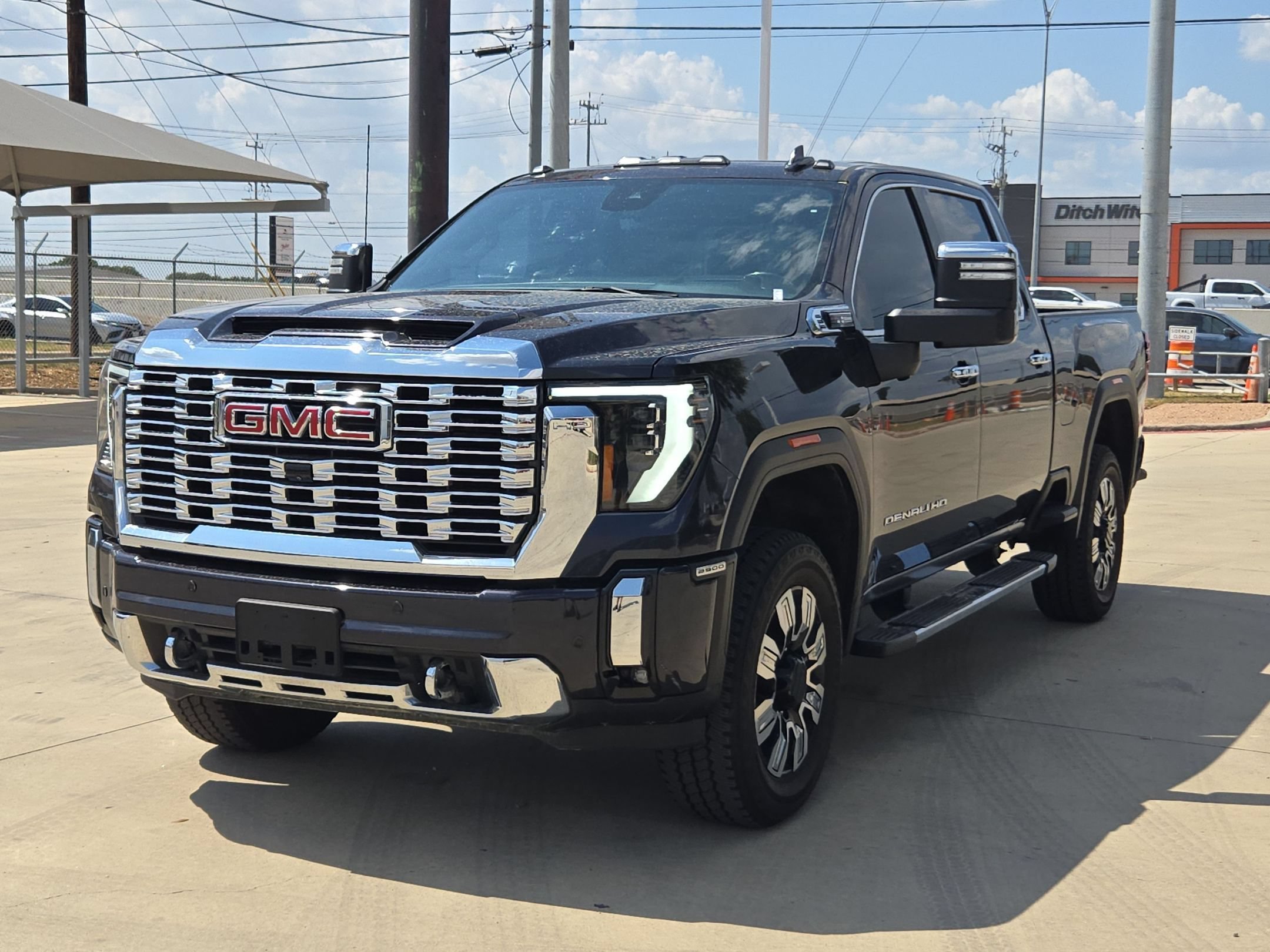 2024 GMC Sierra 2500HD Denali - Photo 8