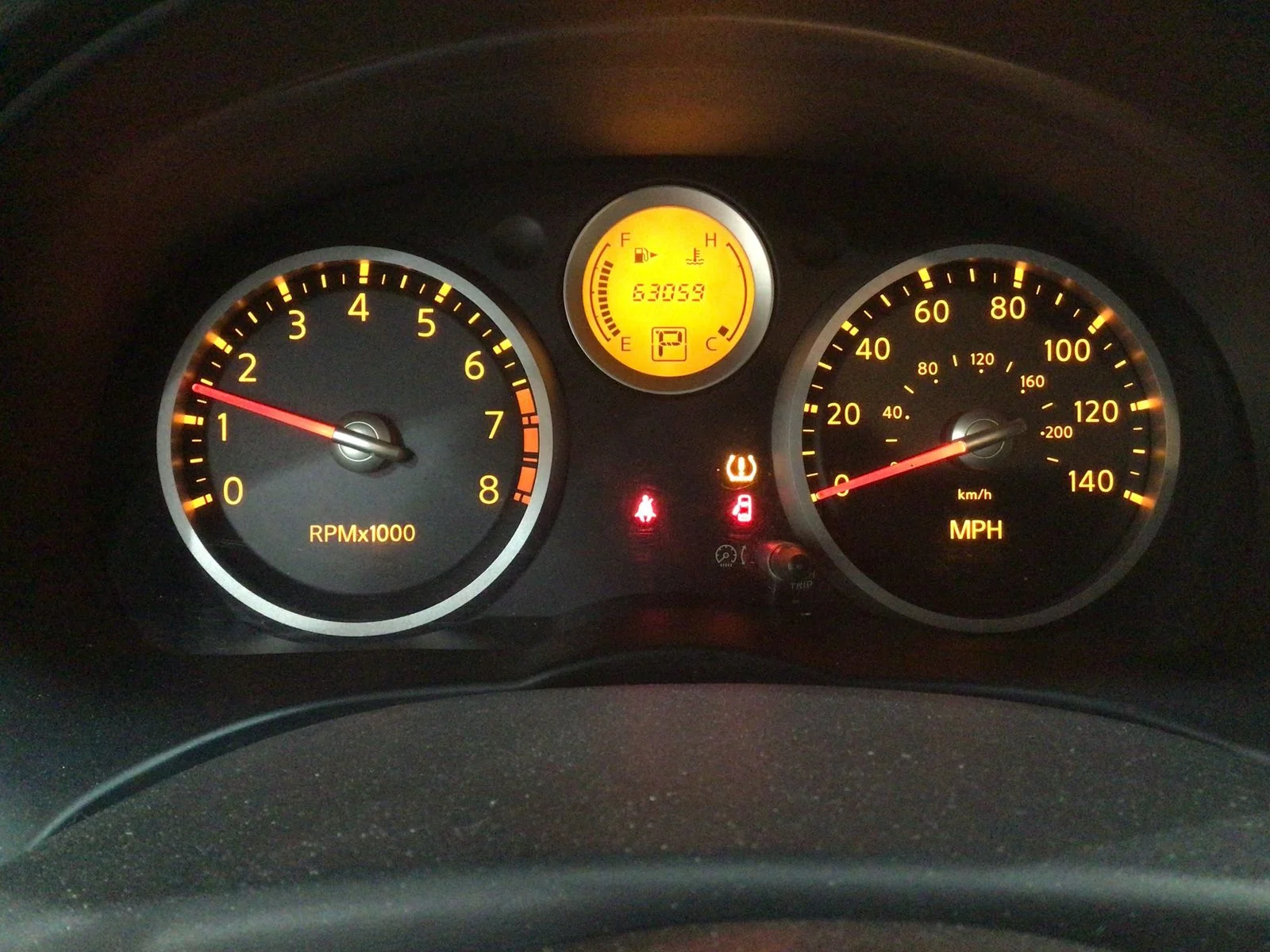 Used 2009 Silver Nissan 2.0 S image 3